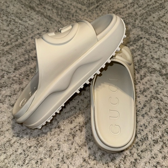 GUCCI Women's GG Print Platform Slide Sandals Off White size 10US/40EU - Picture 13 of 16